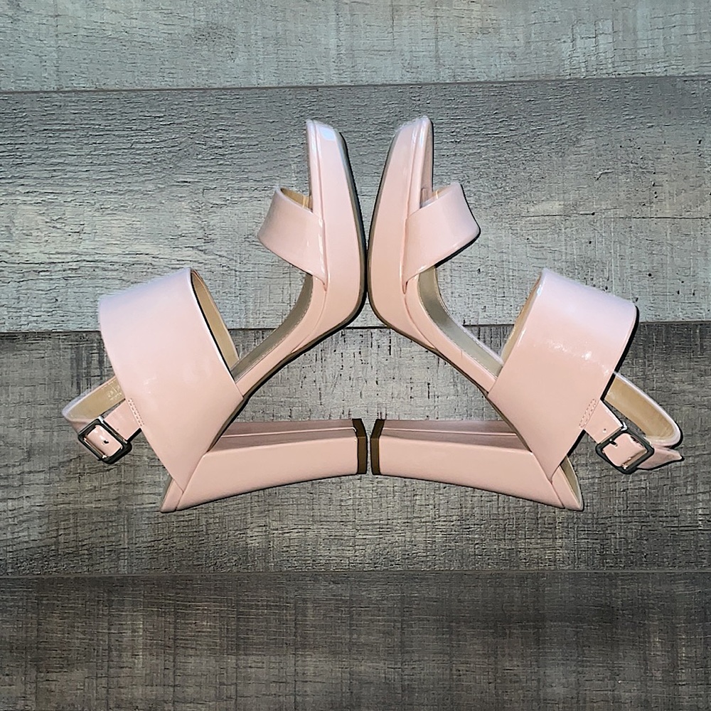 Report Block Heel - Picture 4 of 7